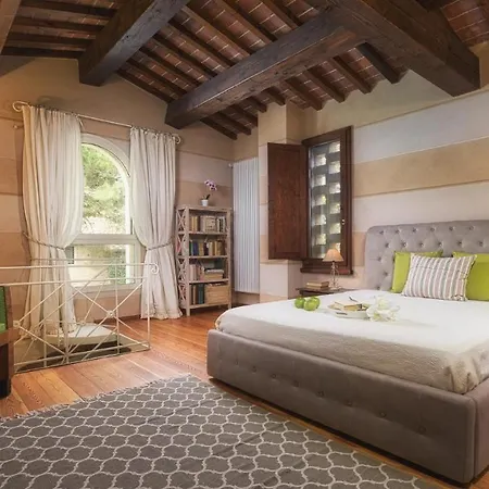 Villa Il Fienile 4, Emma
